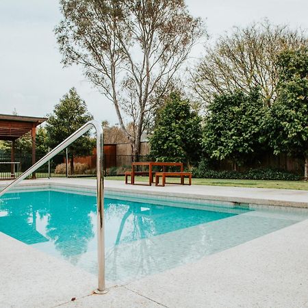 Nagambie Waterfront Motel Exterior photo